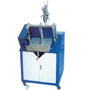 Clipping machine